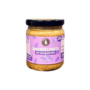 Amandelpasta met speculaaskruiden